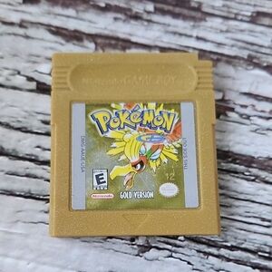 Nintendo Gameboy Gold Version Pokemon Game